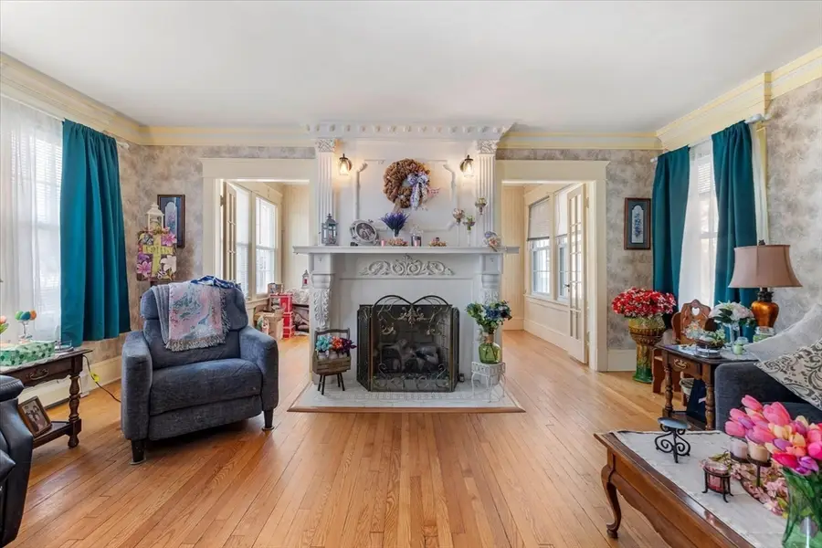 85 Narragansett St, Springfield, MA 01107 - #3