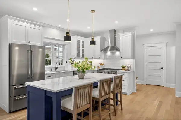 255 Old Main Road #2B, Falmouth, MA 02556