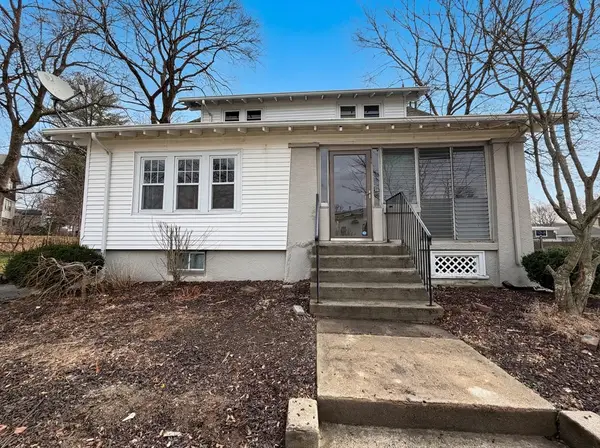 10 Perrot St, Worcester, MA 01602