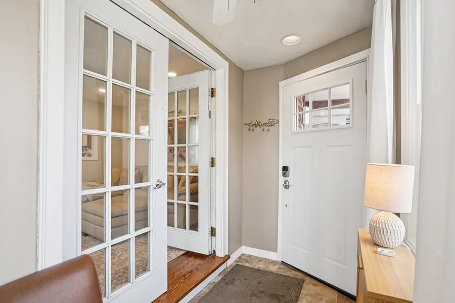 16 Middlesex St #5, North Chelmsford, MA 01863 - #2