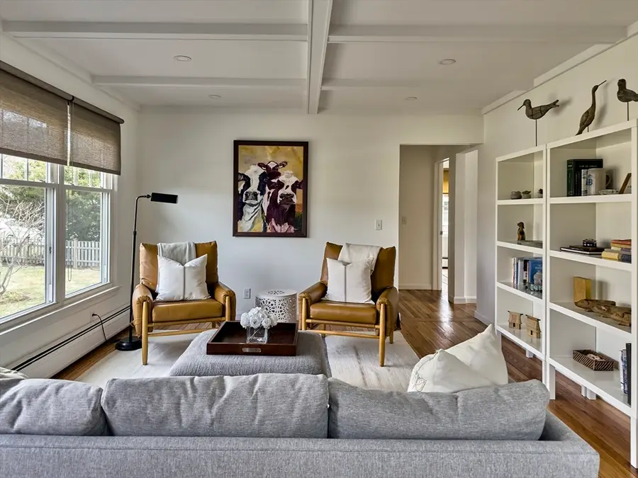 121 Berkshire Dr, Williamstown, MA 01267 - #3