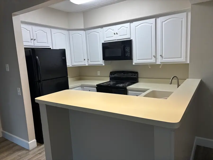 34 Sumner Ave #301, Springfield, MA 01108 - #3