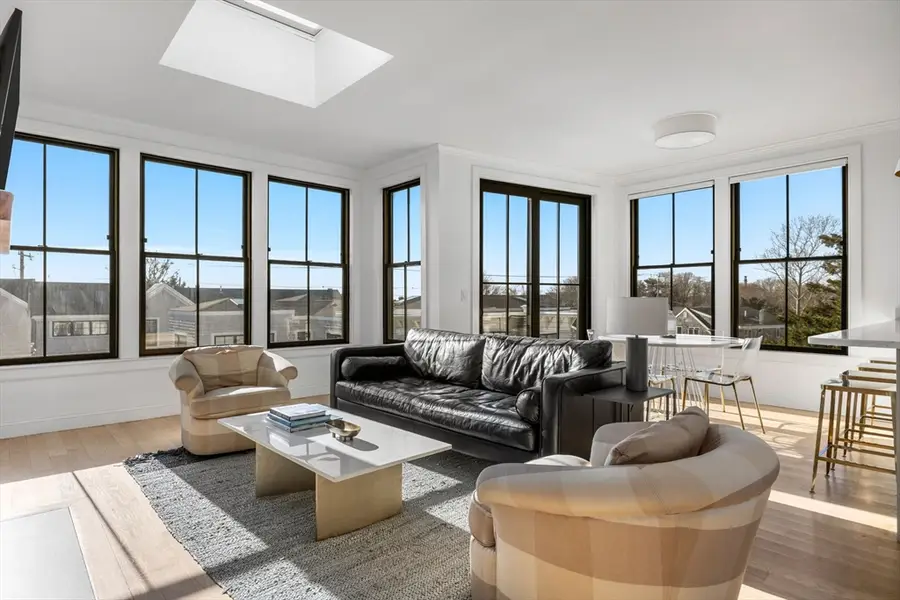 350 Bradford St #11, Provincetown, MA 02657 - #2