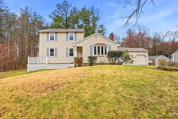 35 Brooks St, Upton, MA 01568
