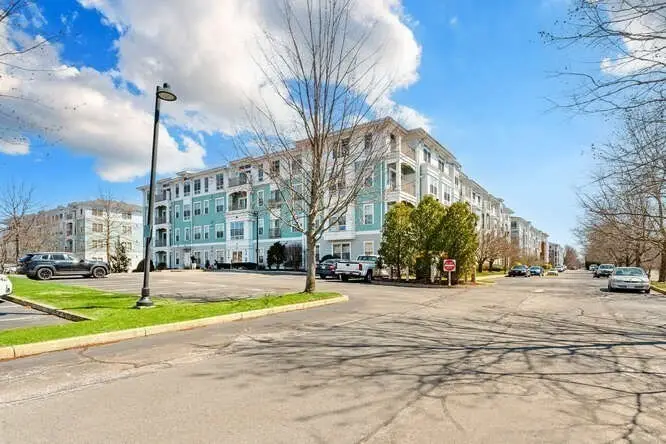 4 Repton Cir #4105, Watertown, MA 02472 - #3