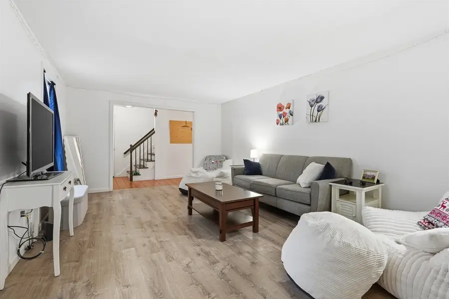 228 Aubinwood Rd, Amherst, MA 01002 - #2