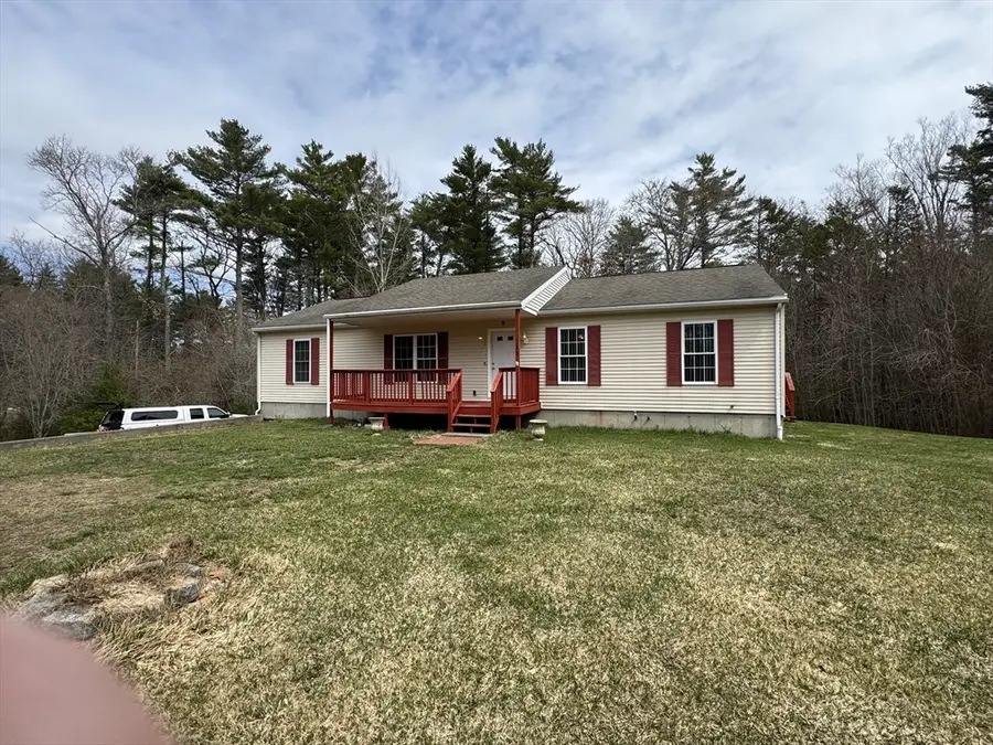115 Flag Swamp Rd, Dartmouth, MA 02747 - #3