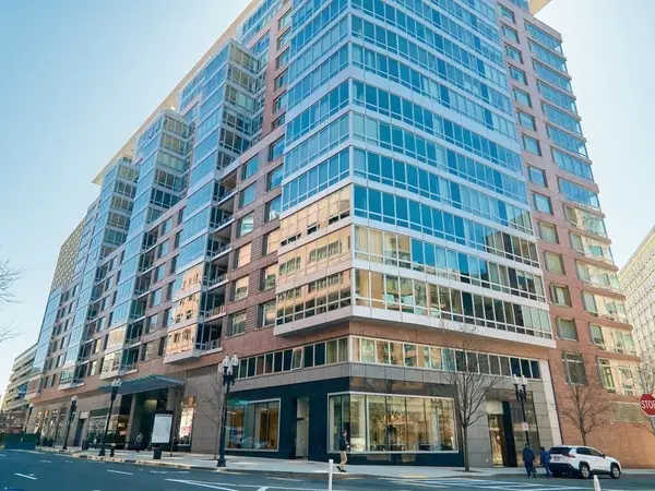 1 Charles St S #807, Boston, MA 02116