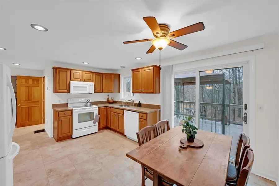 32 Sibley Rd, Sutton, MA 01590 - #2