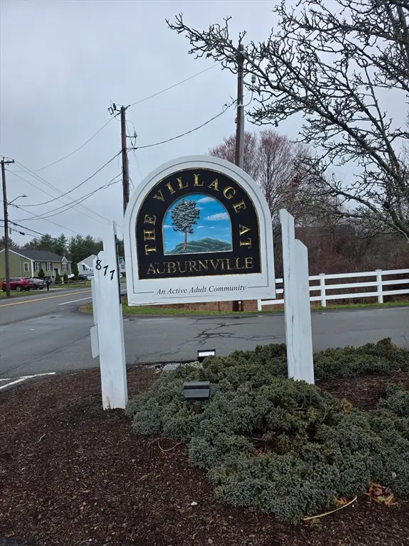 877 Auburnville Way #M2, Whitman, MA 02382