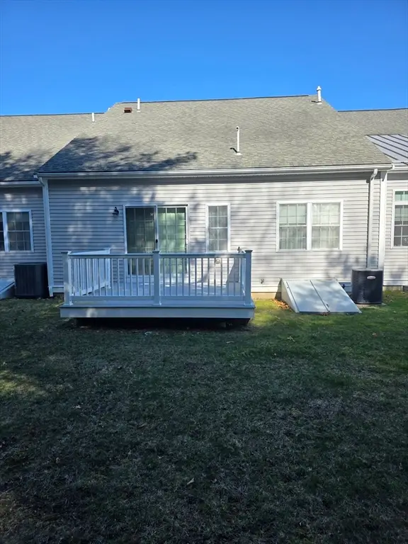 877 Auburnville Way #M2, Whitman, MA 02382 - #3