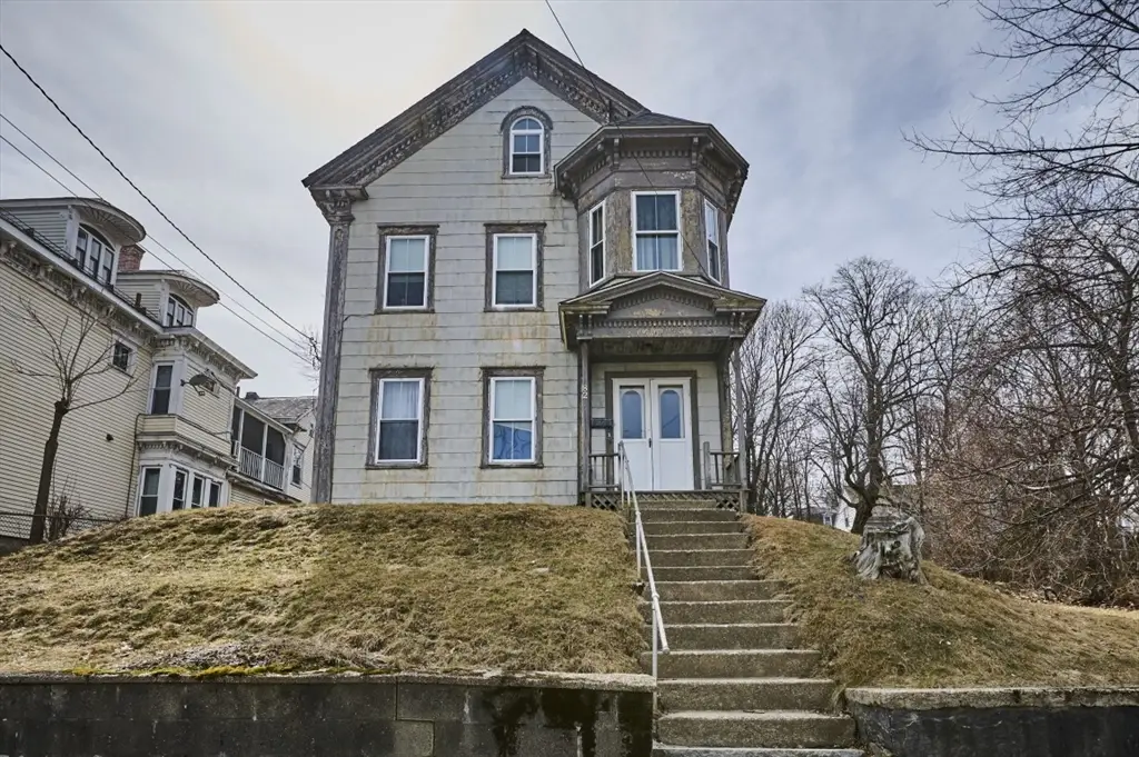 82 Charles St, Fitchburg, MA 01420 - #1