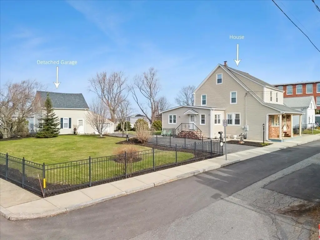 25 Winward St, Fall River, MA 02724 - #1