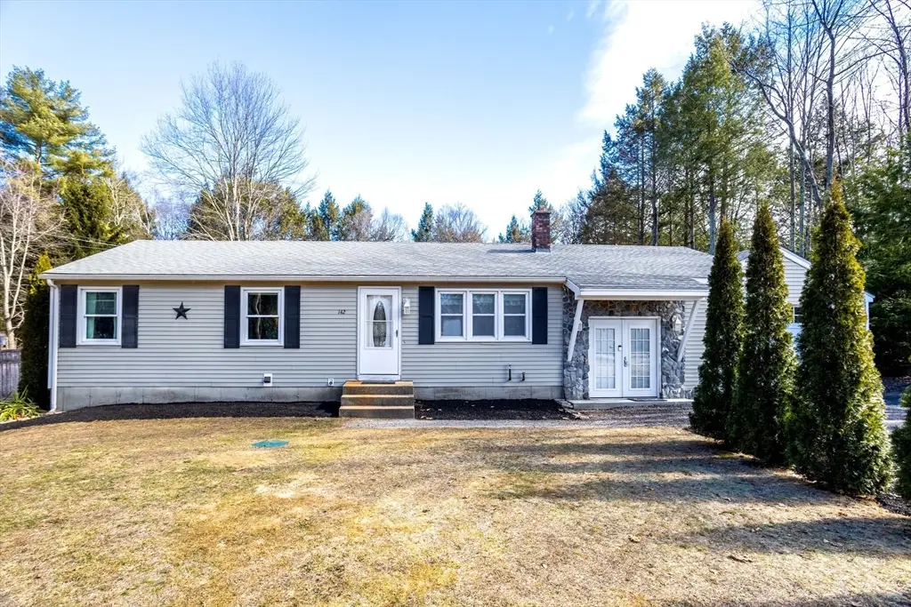 142 Mattawa Cir, Orange, MA 01364 - #1