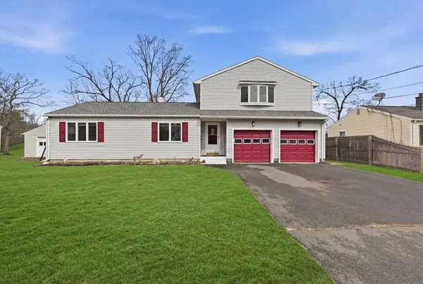 70 Warwick Rd, Chicopee, MA 01020