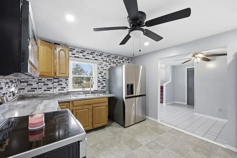 70 Warwick Rd, Chicopee, MA 01020 - #3