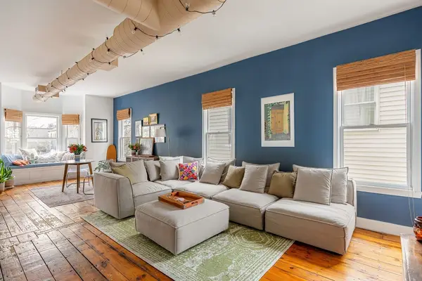 10 Cottage St #2, Boston, MA 02128