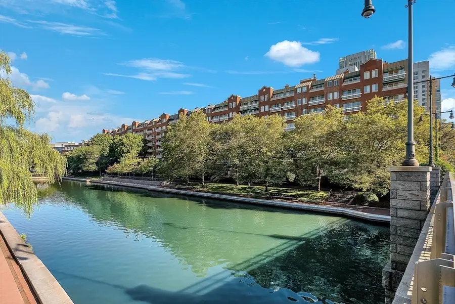 4 Canal Park #PH8, Cambridge, MA 02141 - #2