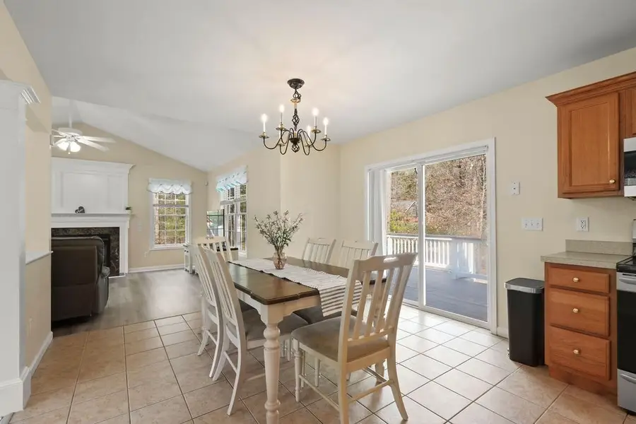 3 Autumn Dr, Wareham, MA 02576 - #3