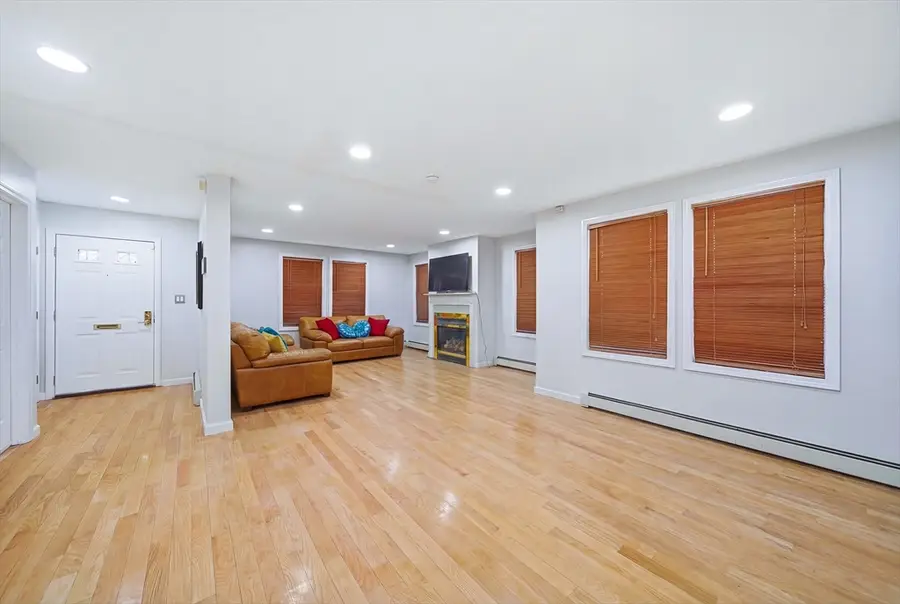 39 Hawthorne #39, Boston, MA 02119 - #3