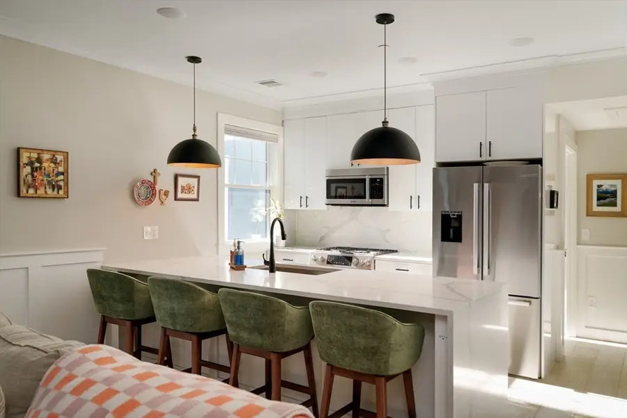 1252 Broadway #4, Somerville, MA 02144 - #2