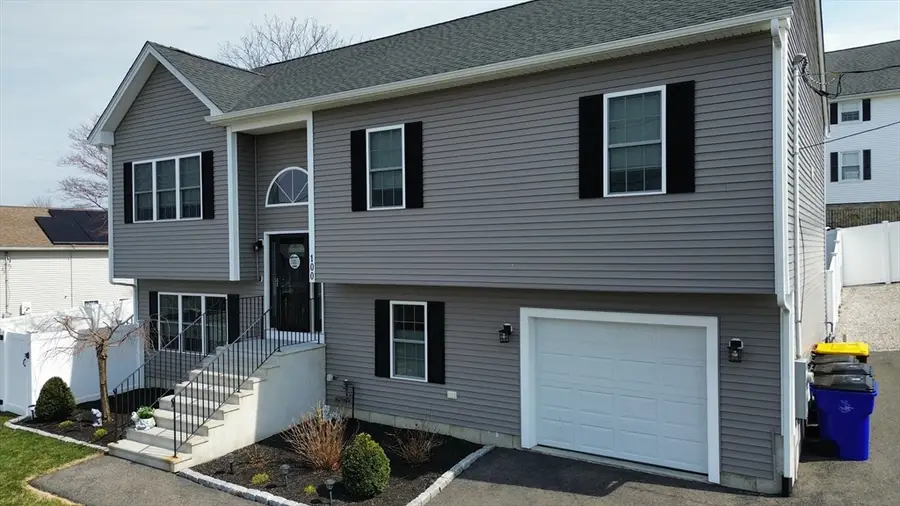 100 Bailey St, Fall River, MA 02724 - #2