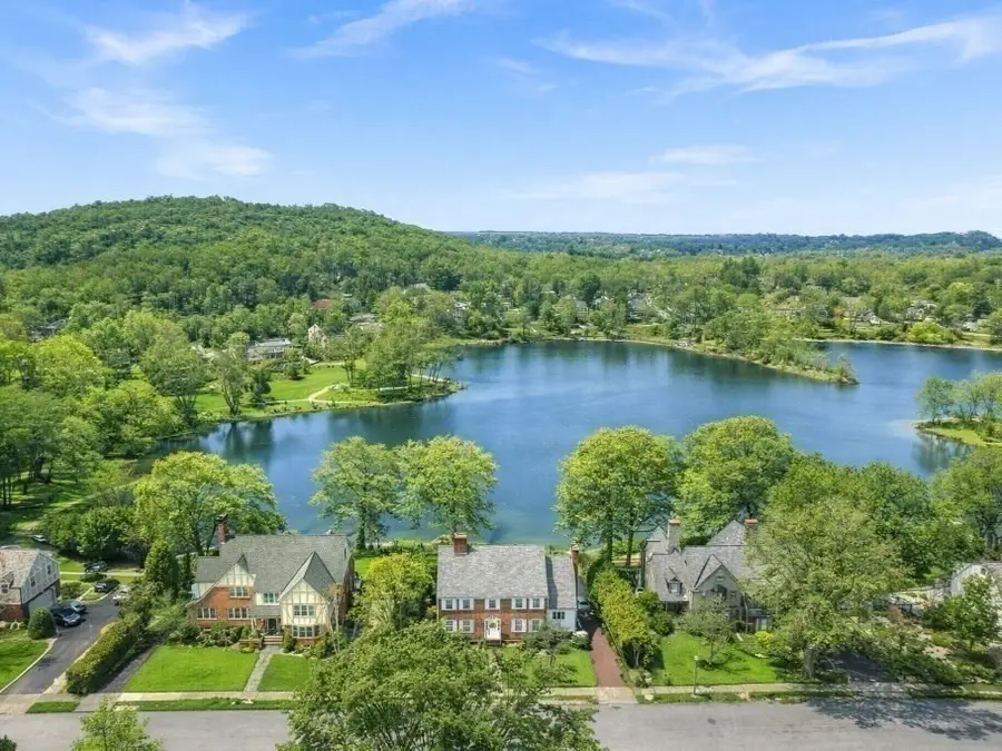 10 Dartmouth Street, Winchester, MA 01890 - #3