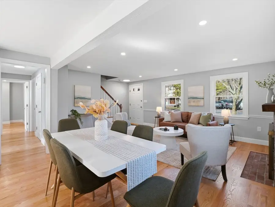 58 Maple St, Framingham, MA 01702 - #3