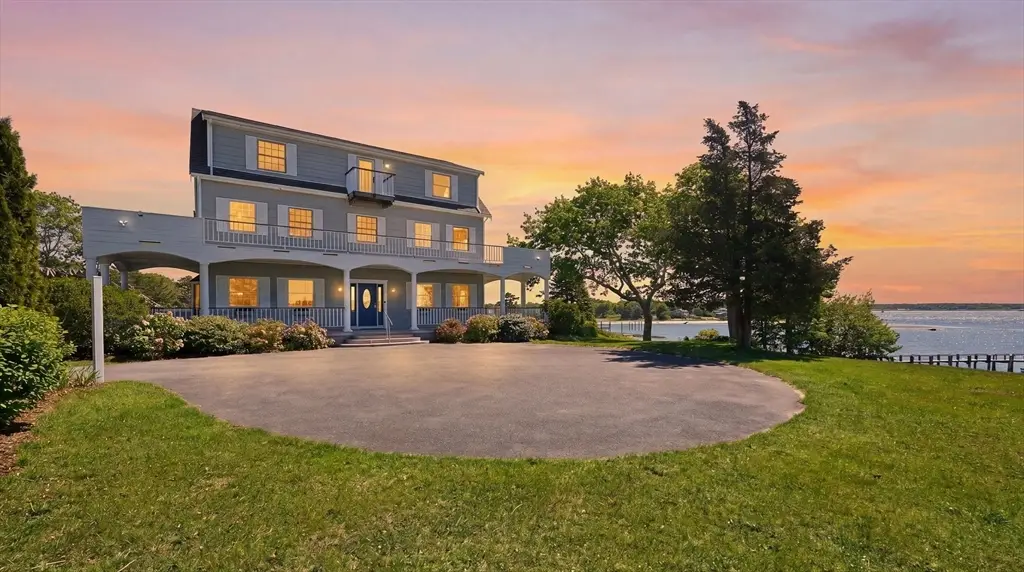 12 Groveland St, Wareham, MA 02532 - #1