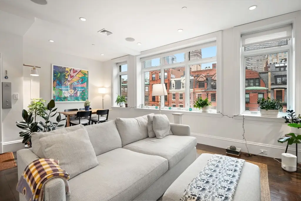 165 Newbury St #2, Boston, MA 02116 - #1