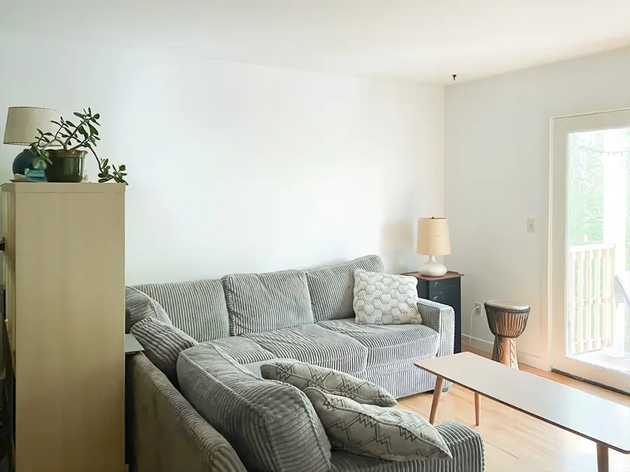 23 Randolph Pl #204, Northampton, MA 01060 - #2