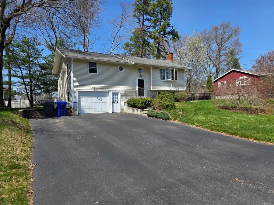 19 Bowdoin Dr, Milford, MA 01757 - #3
