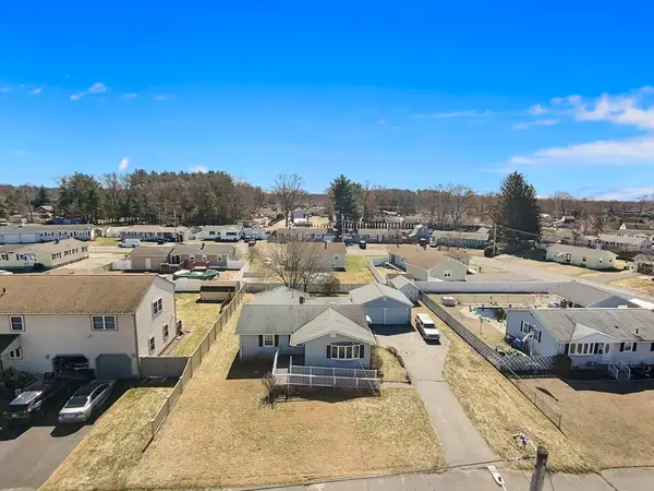 47 Boucher Cir, Chicopee, MA 01020