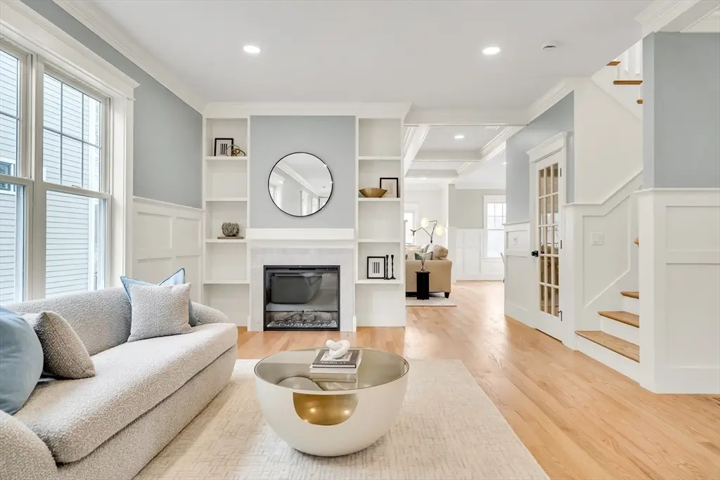 232 Lincoln Street, Lexington, MA 02421 - #1