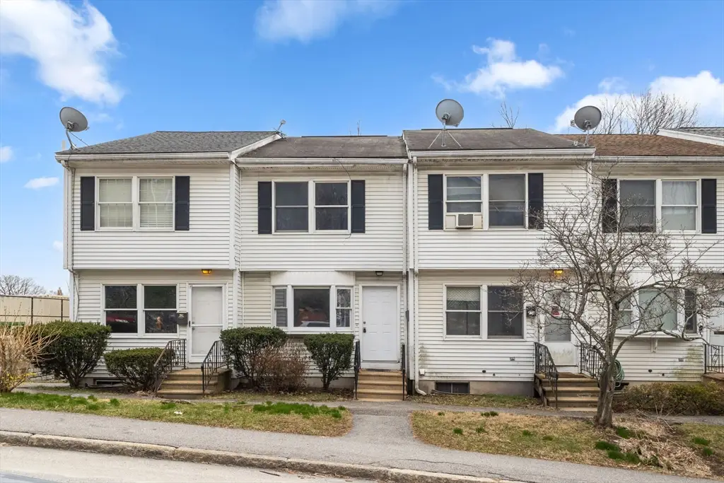 6 Mount Vernon Street #D, Worcester, MA 01605 - #1
