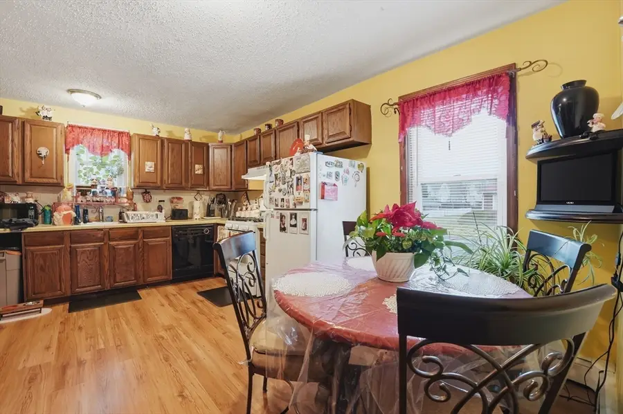 1 Friend St, Taunton, MA 02780 - #3