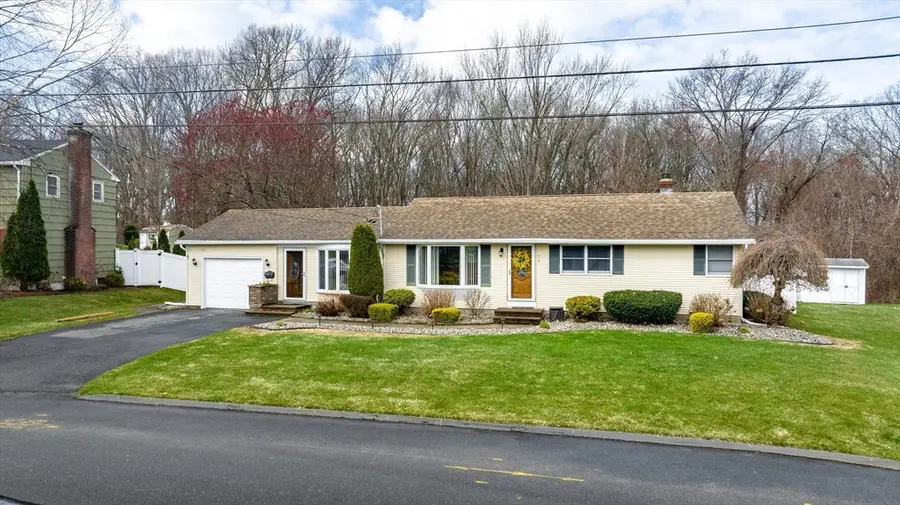 56 Longwood Dr, Chicopee, MA 01020 - #2