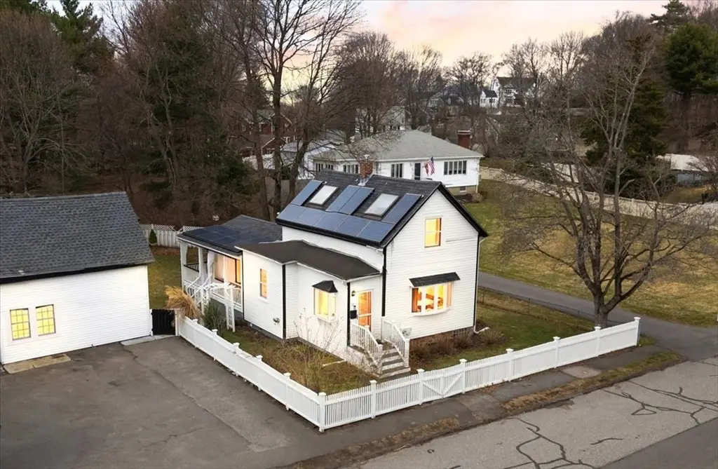 18 Sherman Pl, Woburn, MA 01801 - #1