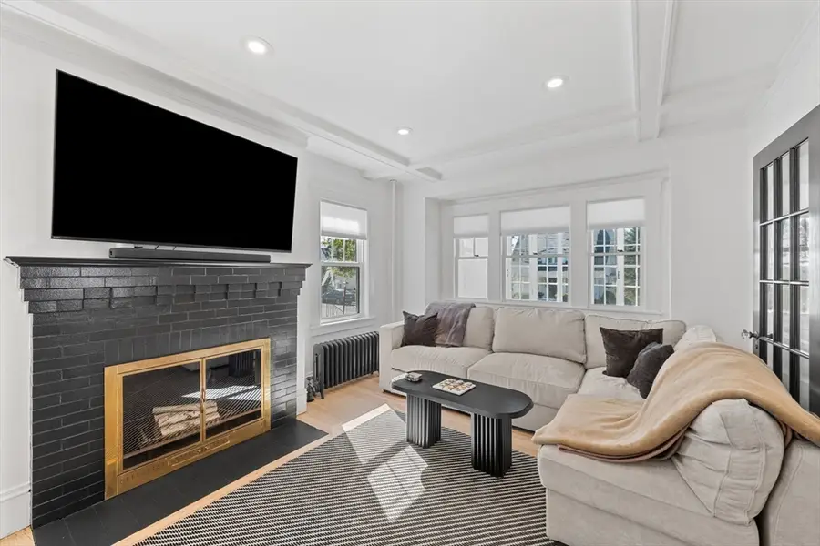 18 Hillcroft Ave, Worcester, MA 01606 - #3