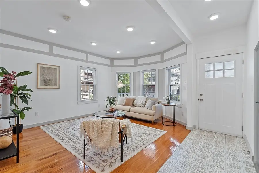 19 Conwell St #1, Somerville, MA 02143 - #2