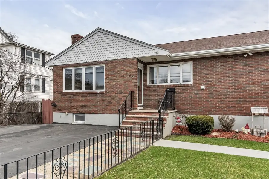 43 Englewood Avenue, Chelsea, MA 02150 - #3