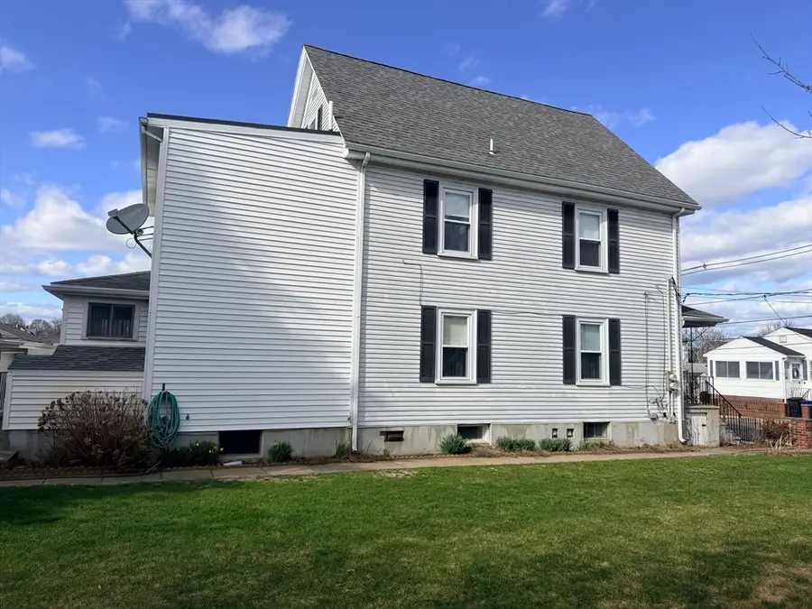 18 Driscoll St, Peabody, MA 01960 - #3