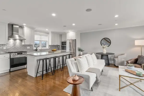 364 Neponset Ave #6, Boston, MA 02122