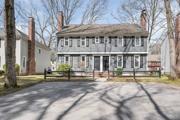 711 Wellman Ave #711, Chelmsford, MA 01863