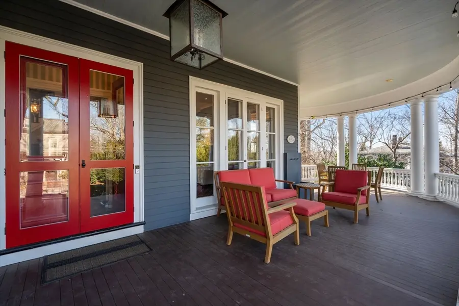 49 Shaw St, Newton, MA 02465 - #2