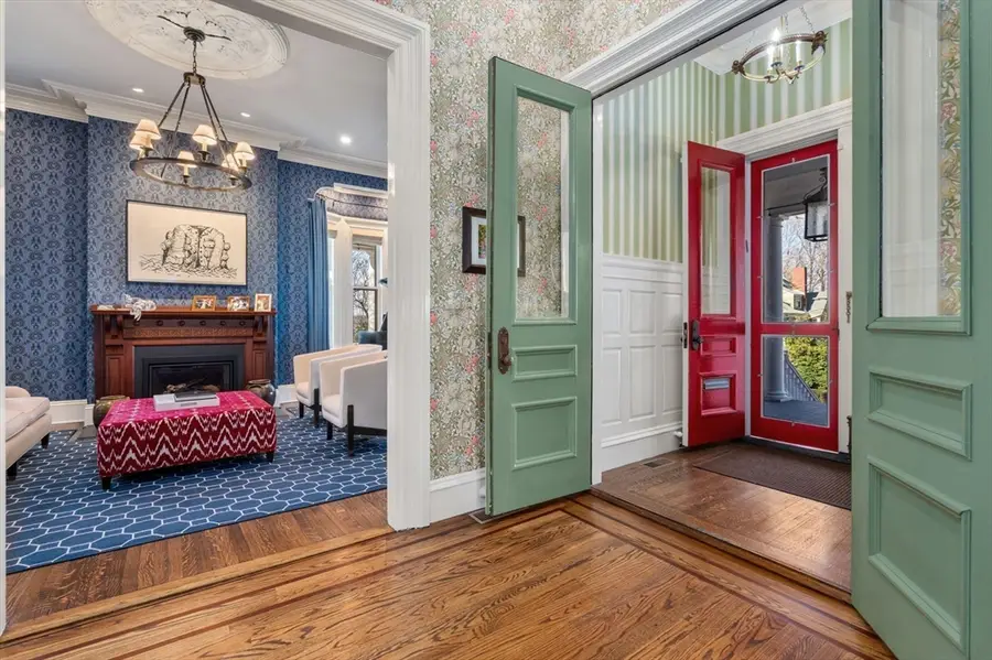 49 Shaw St, Newton, MA 02465 - #3