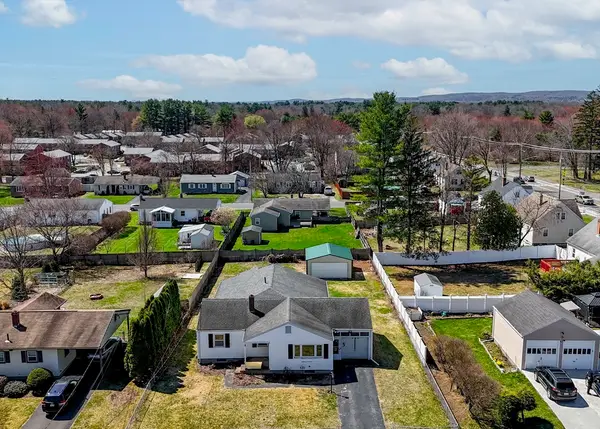 5 Helm St, South Hadley, MA 01075