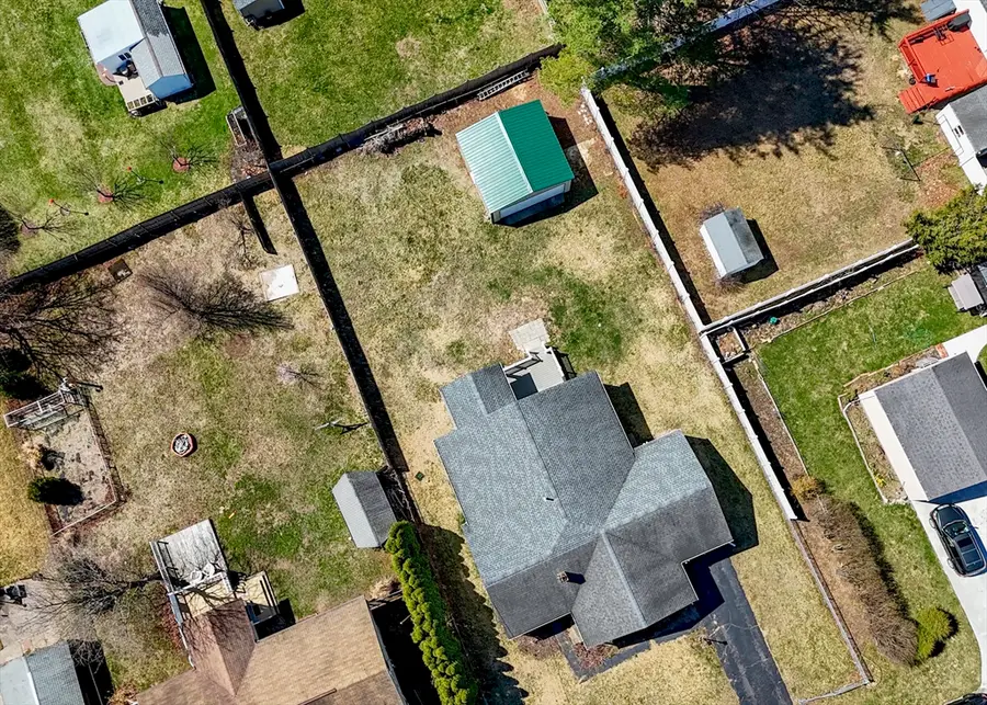 5 Helm St, South Hadley, MA 01075 - #3