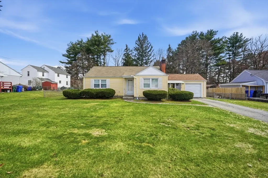 15 Kingoke Ln, Springfield, MA 01119 - #1