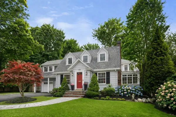 272 Quinobequin Rd, Newton, MA 02468